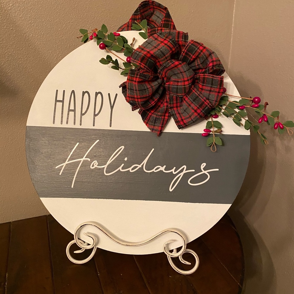 Happy Holidays Christmas Round Door Hanger